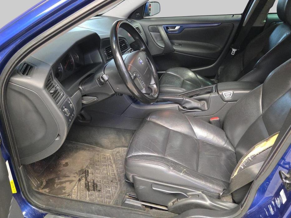 VOLVO V70 2006