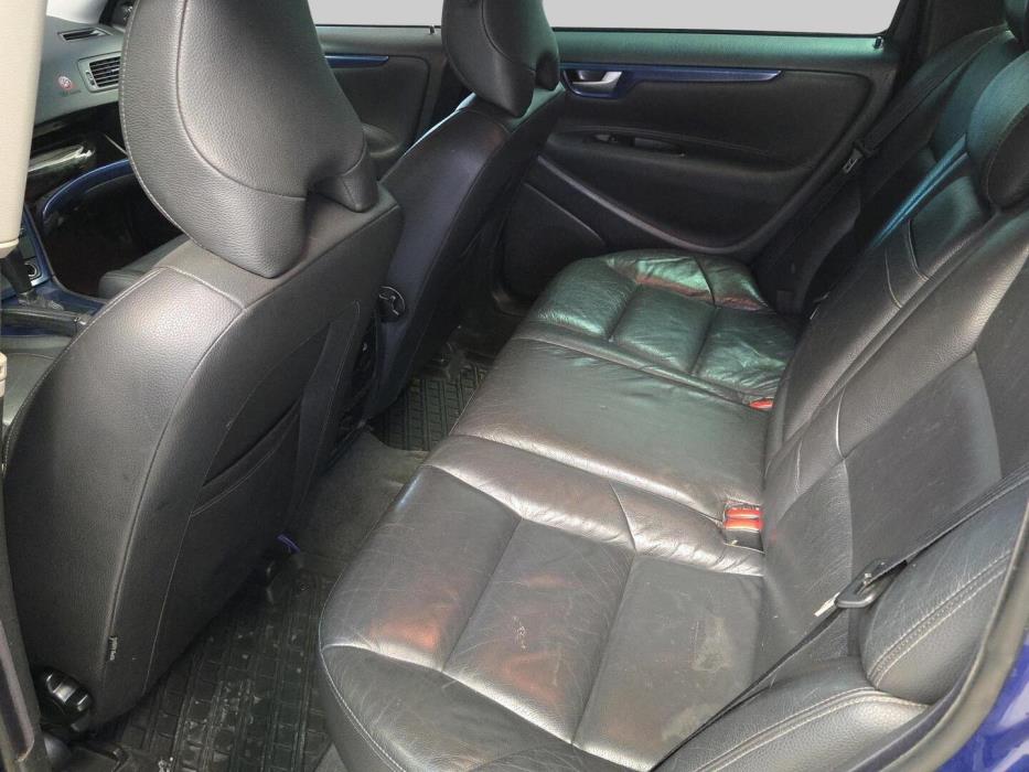 VOLVO V70 2006