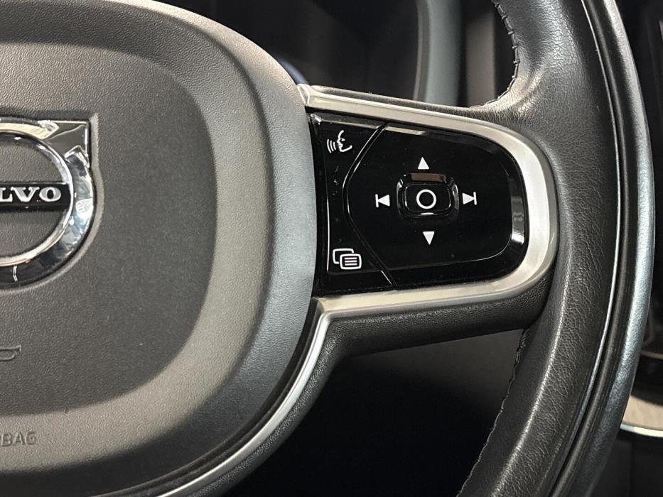 VOLVO XC60 2018