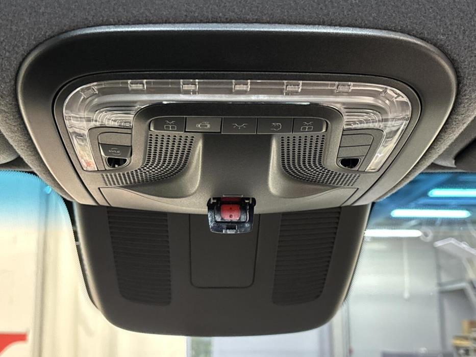 MERCEDES-BENZ SPRINTER 2025