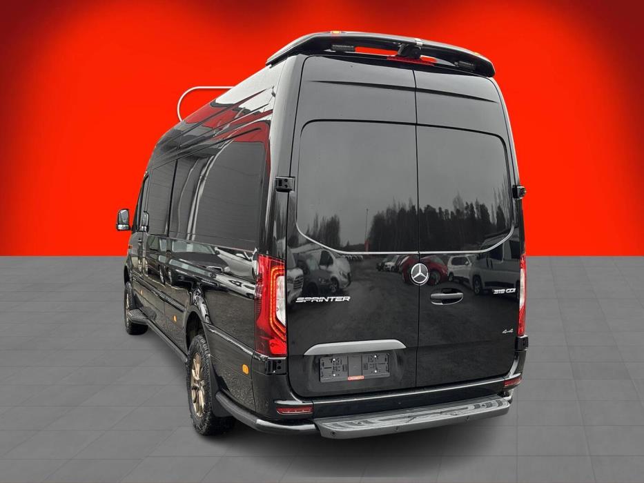 MERCEDES-BENZ SPRINTER 2025