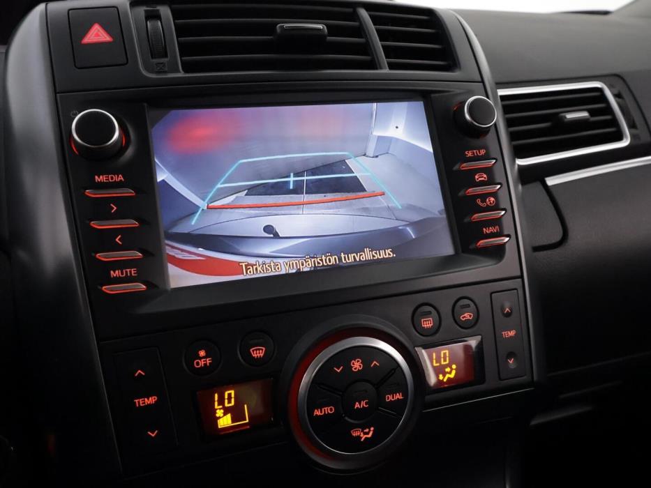 TOYOTA VERSO 2017