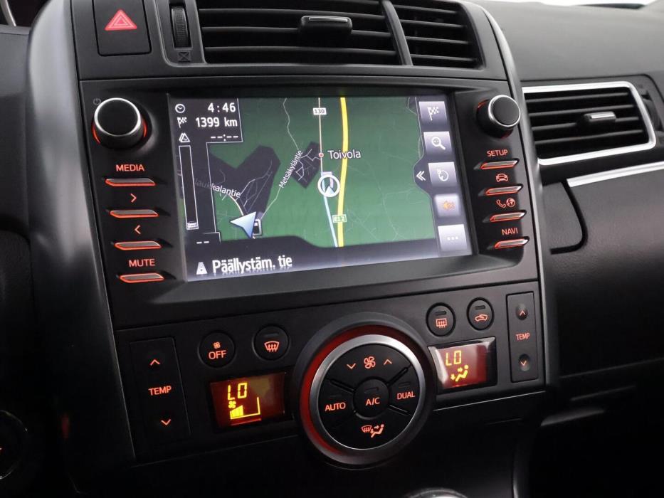 TOYOTA VERSO 2017