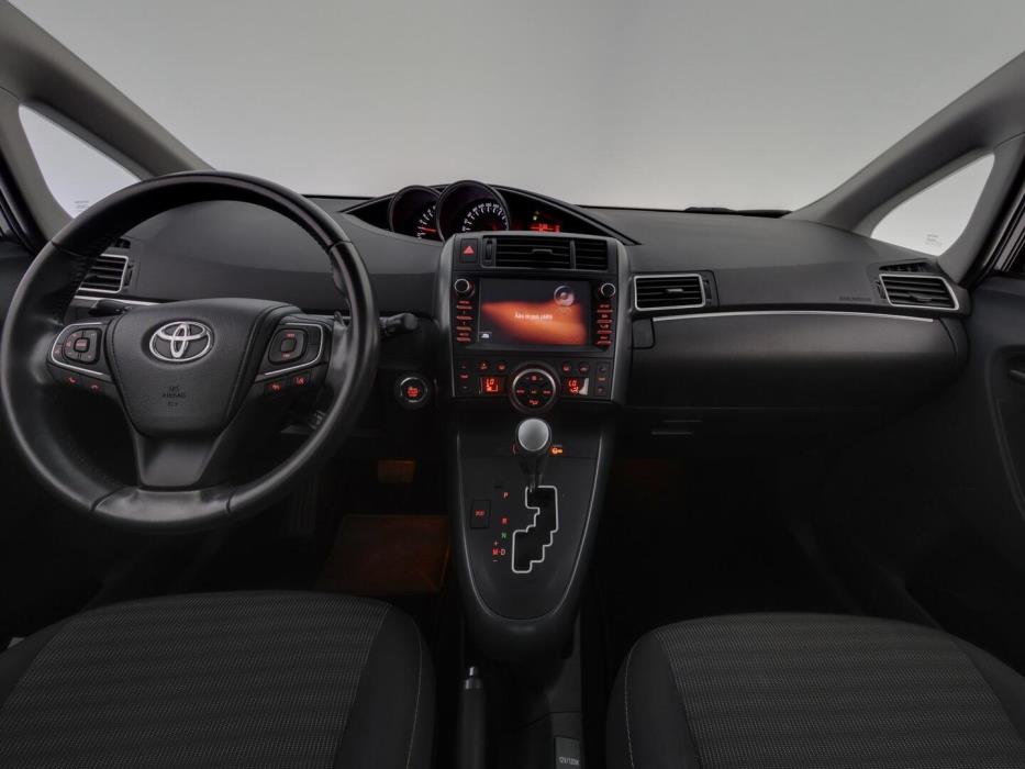 TOYOTA VERSO 2017