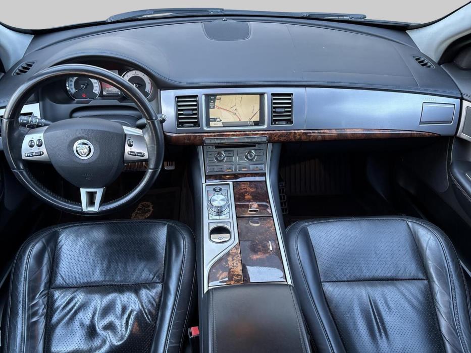 JAGUAR XF 2008