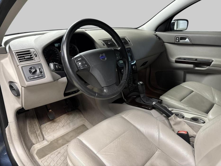 VOLVO V50 2005
