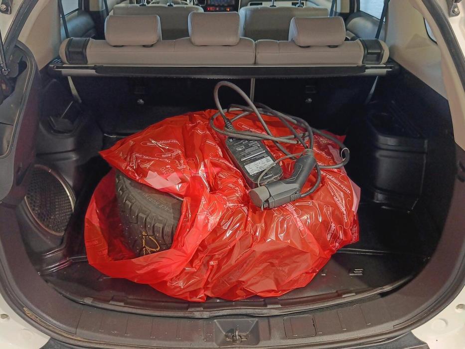 MITSUBISHI Outlander PHEV 2013