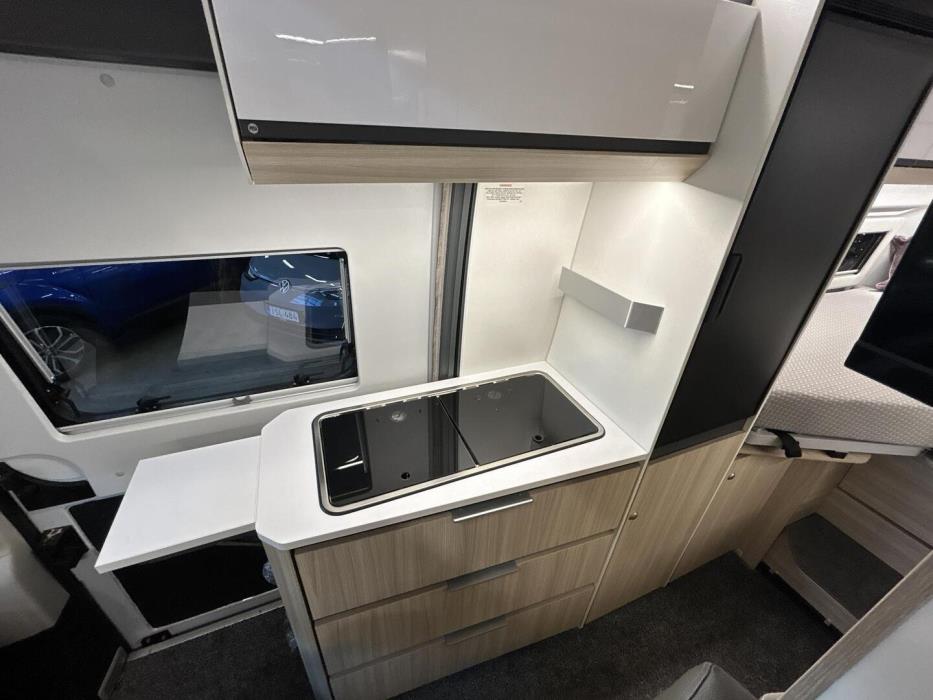 ADRIA TWIN 640 SL AXESS 2024