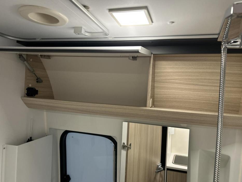 ADRIA TWIN 640 SL AXESS 2024