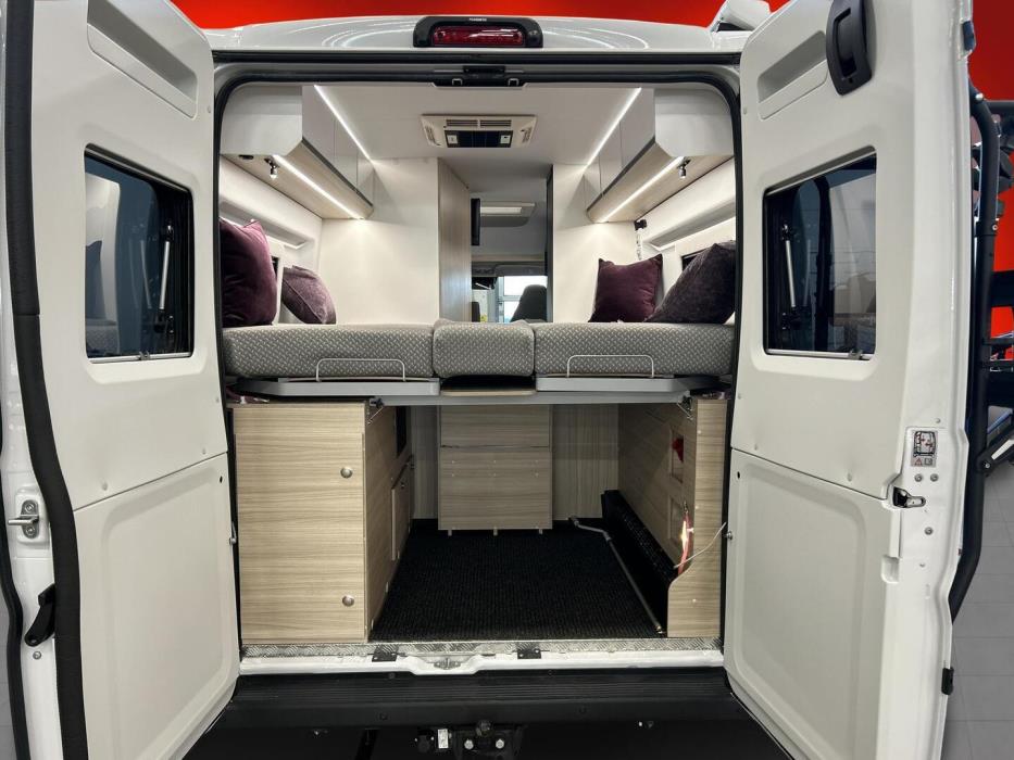 ADRIA TWIN 640 SL AXESS 2024