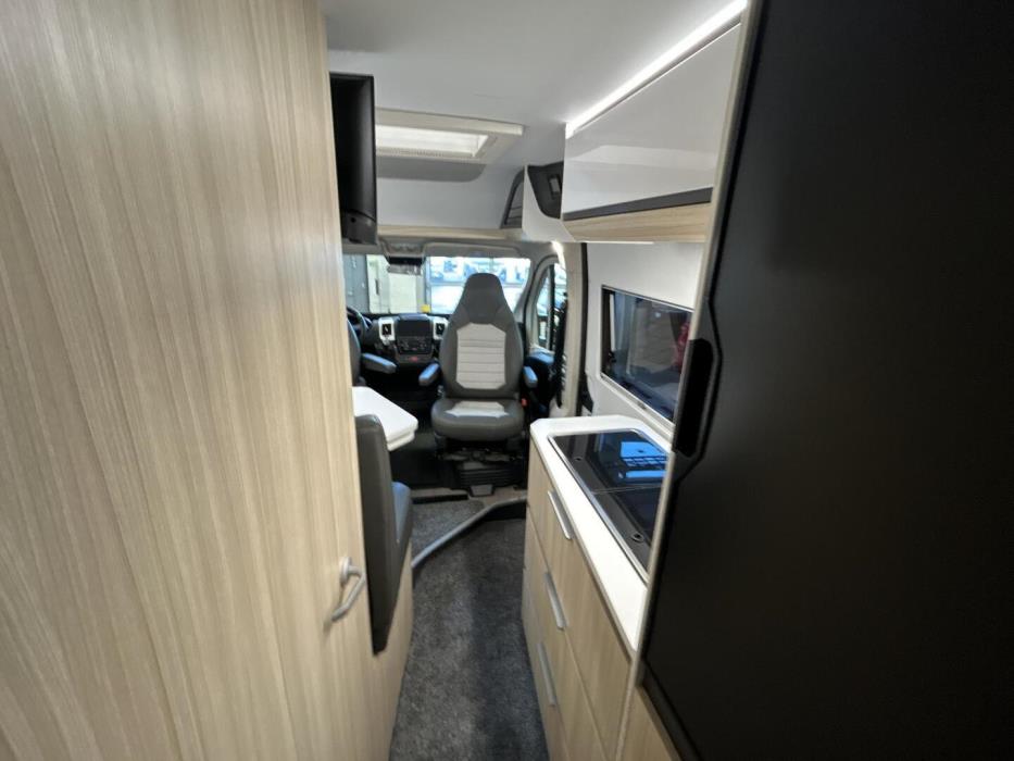 ADRIA TWIN 640 SL AXESS 2024