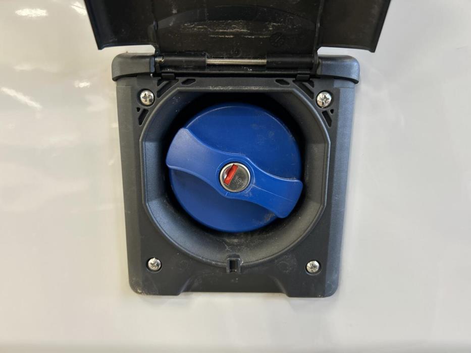 ADRIA TWIN 640 SL AXESS 2024