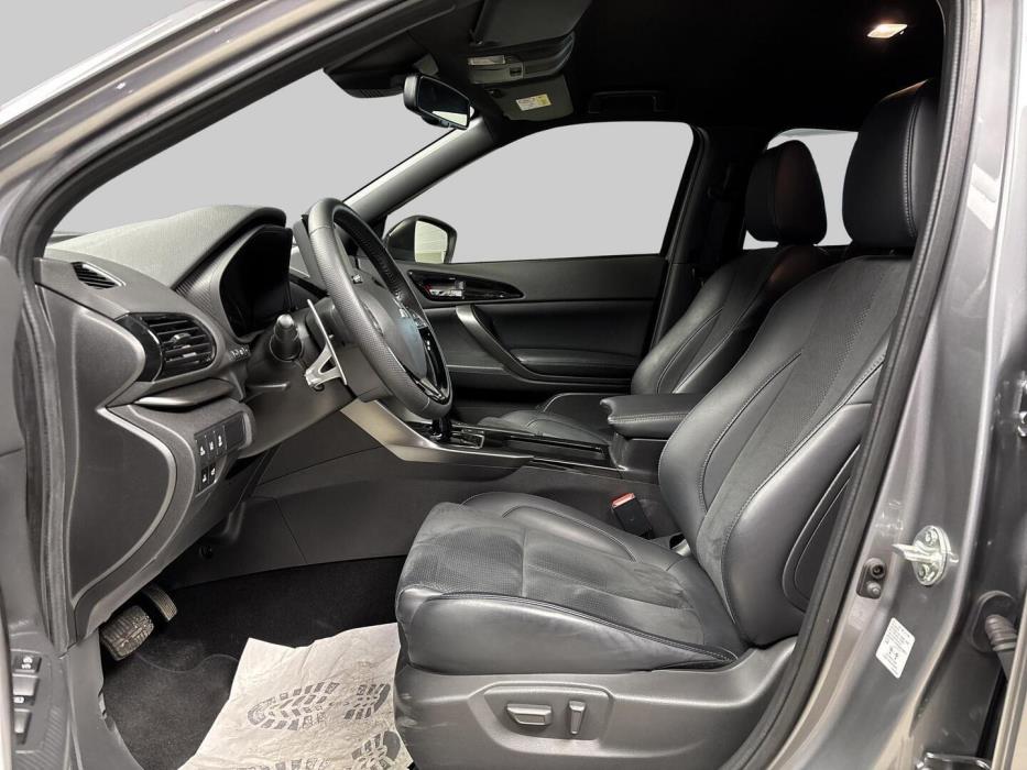 MITSUBISHI ECLIPSE CROSS 2024