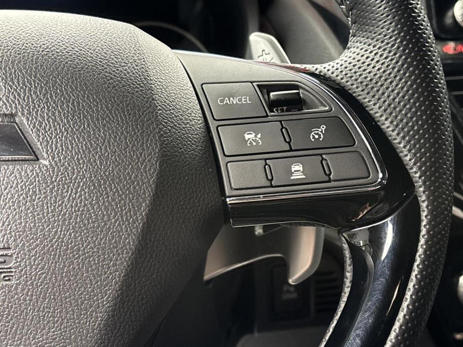 MITSUBISHI ECLIPSE CROSS 2024