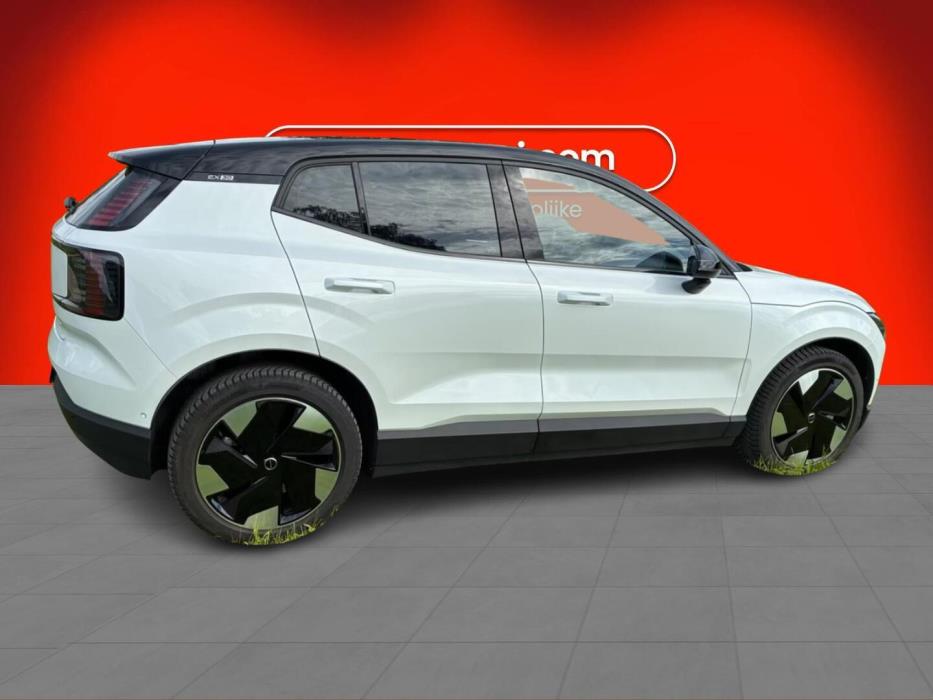 VOLVO EX30 2024