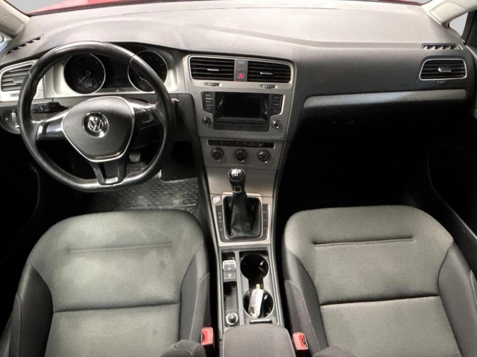 VOLKSWAGEN Golf 2014