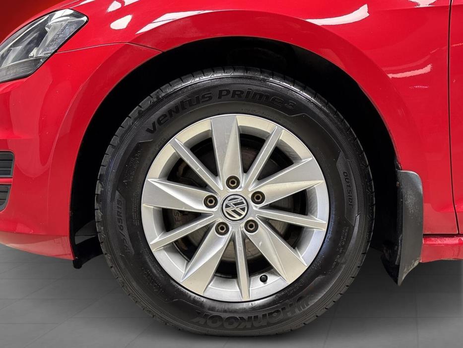 VOLKSWAGEN Golf 2014