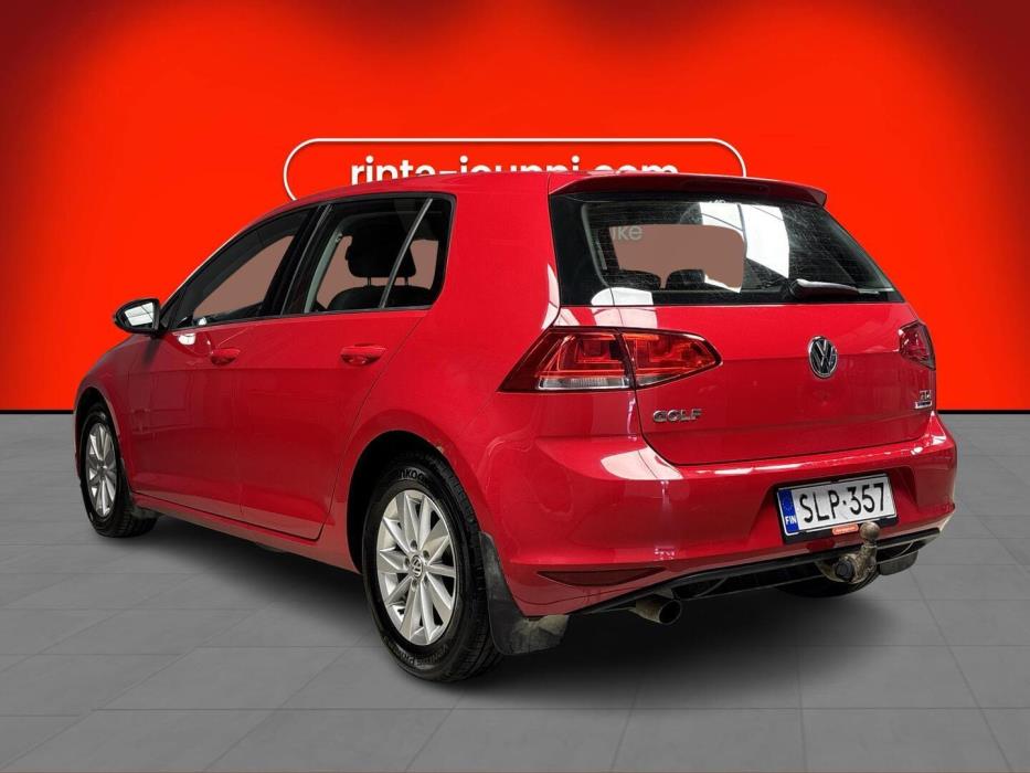 VOLKSWAGEN Golf 2014