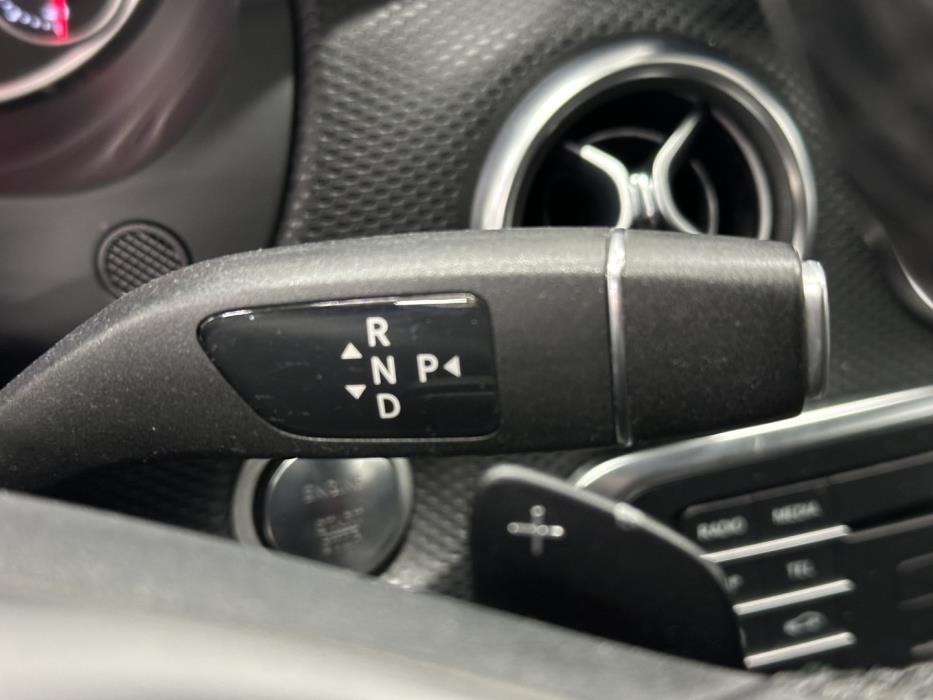 MERCEDES-BENZ A 2017