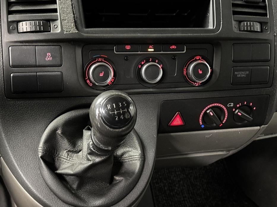 VOLKSWAGEN Transporter 2010