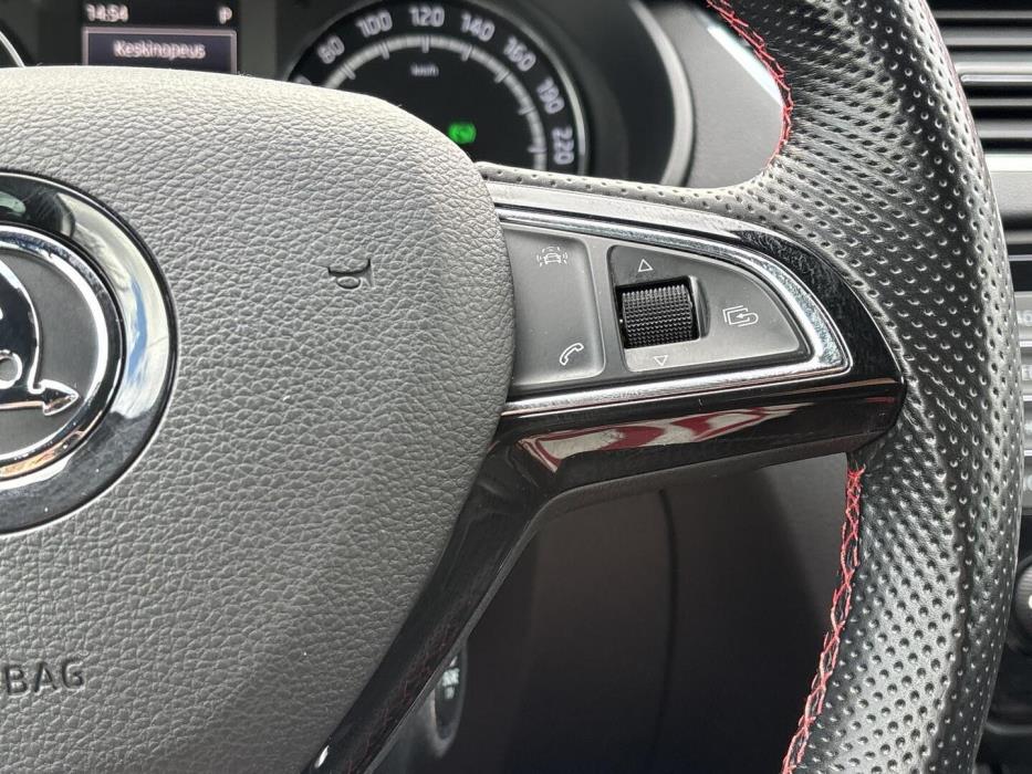SKODA Octavia 2016