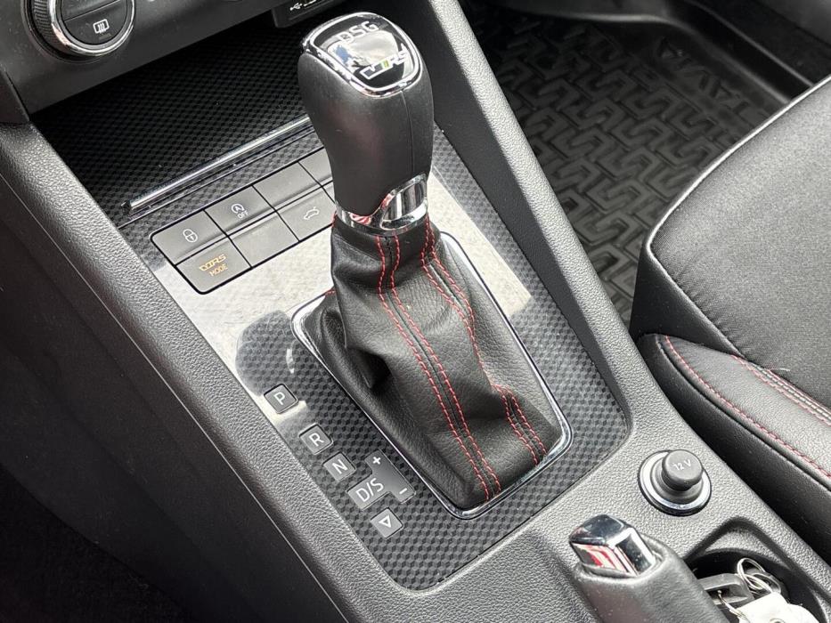 SKODA Octavia 2016