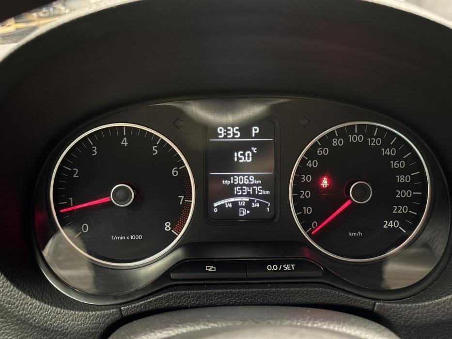VOLKSWAGEN Polo 2010