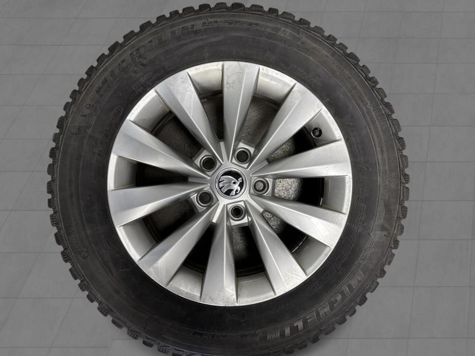 SKODA Karoq 2019