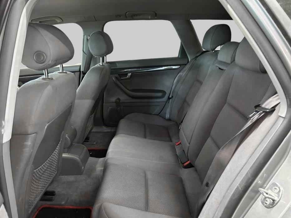 AUDI A4 2004