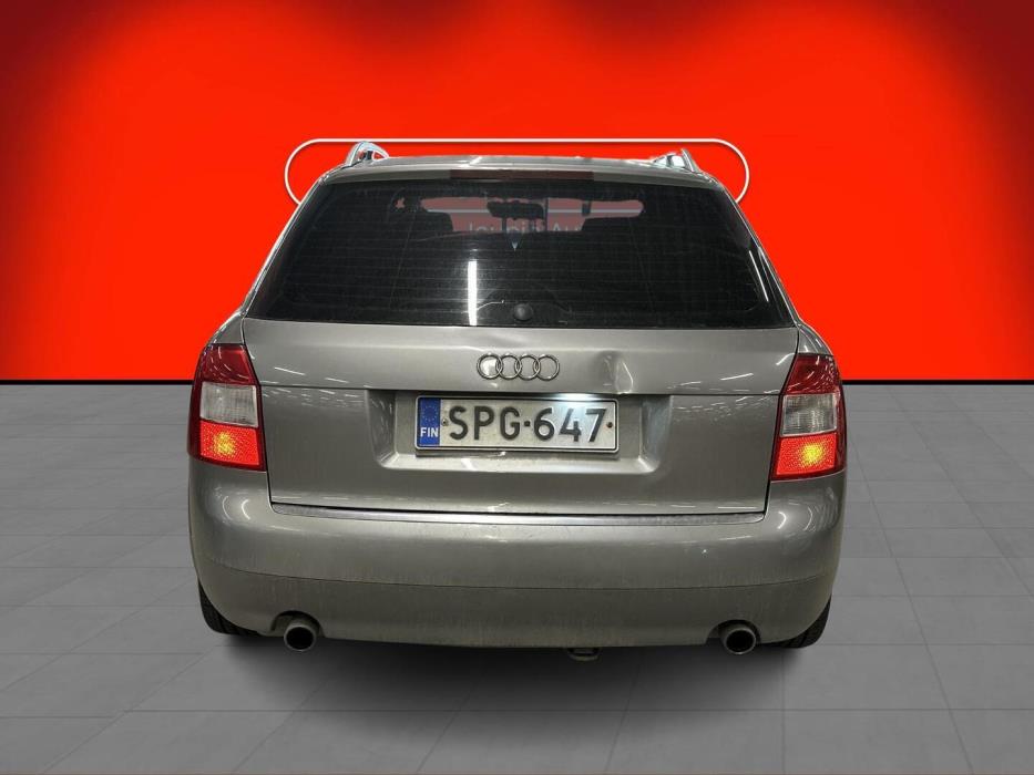 AUDI A4 2004