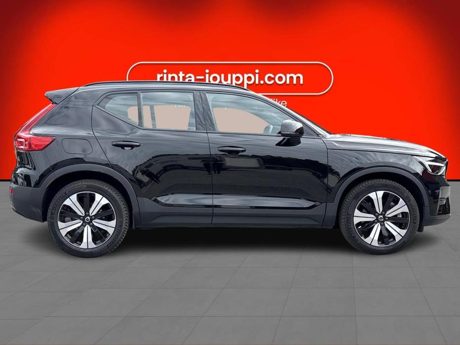 VOLVO XC40 2023