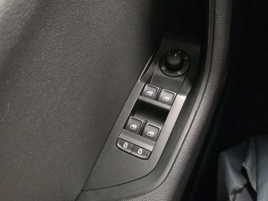 SKODA SUPERB 2019