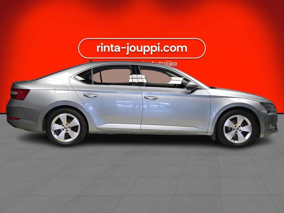 SKODA SUPERB 2019