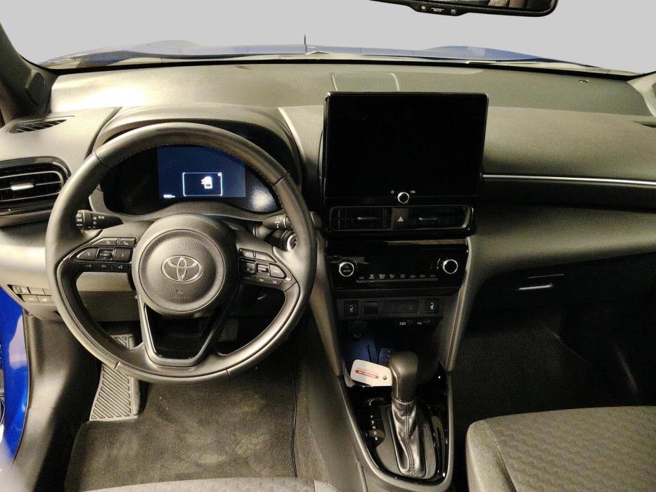 TOYOTA Yaris Cross 2025