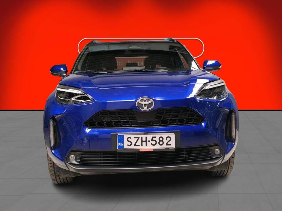 TOYOTA Yaris Cross 2025