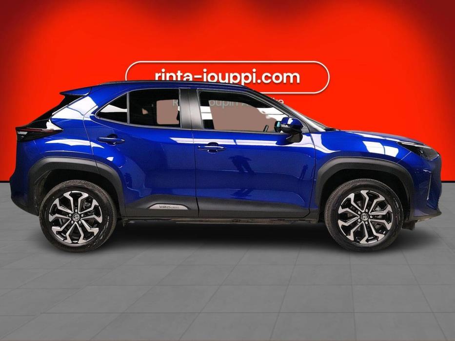 TOYOTA Yaris Cross 2025
