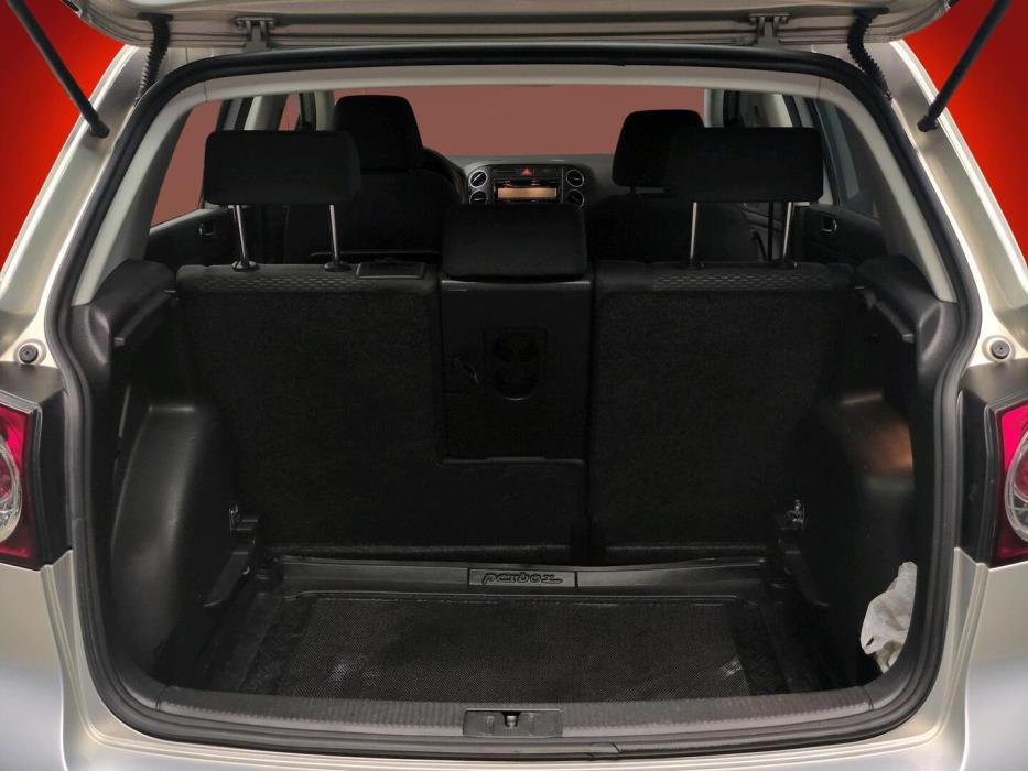 VOLKSWAGEN Golf Plus 2011