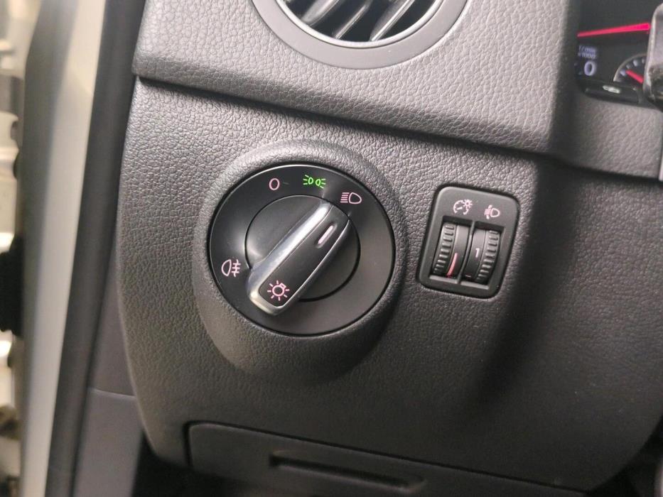 VOLKSWAGEN Golf Plus 2011