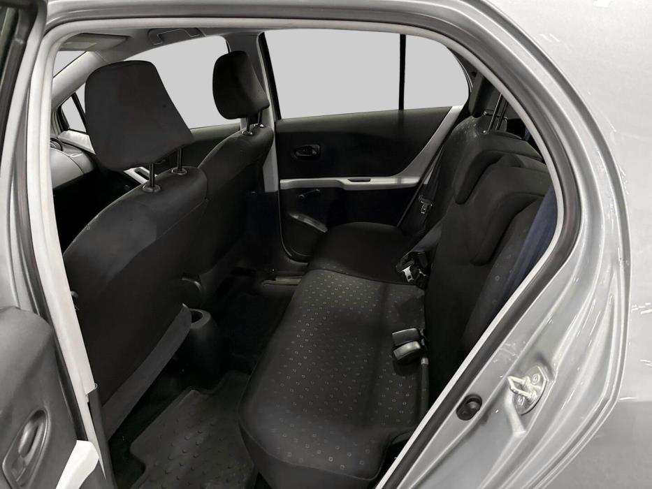 TOYOTA Yaris 2007