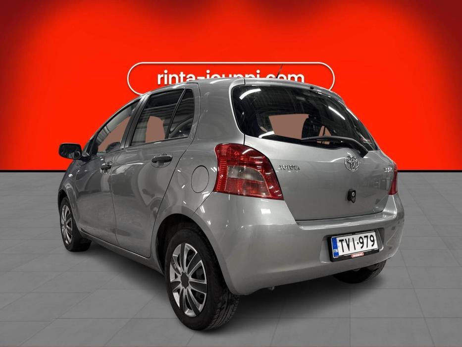 TOYOTA Yaris 2007