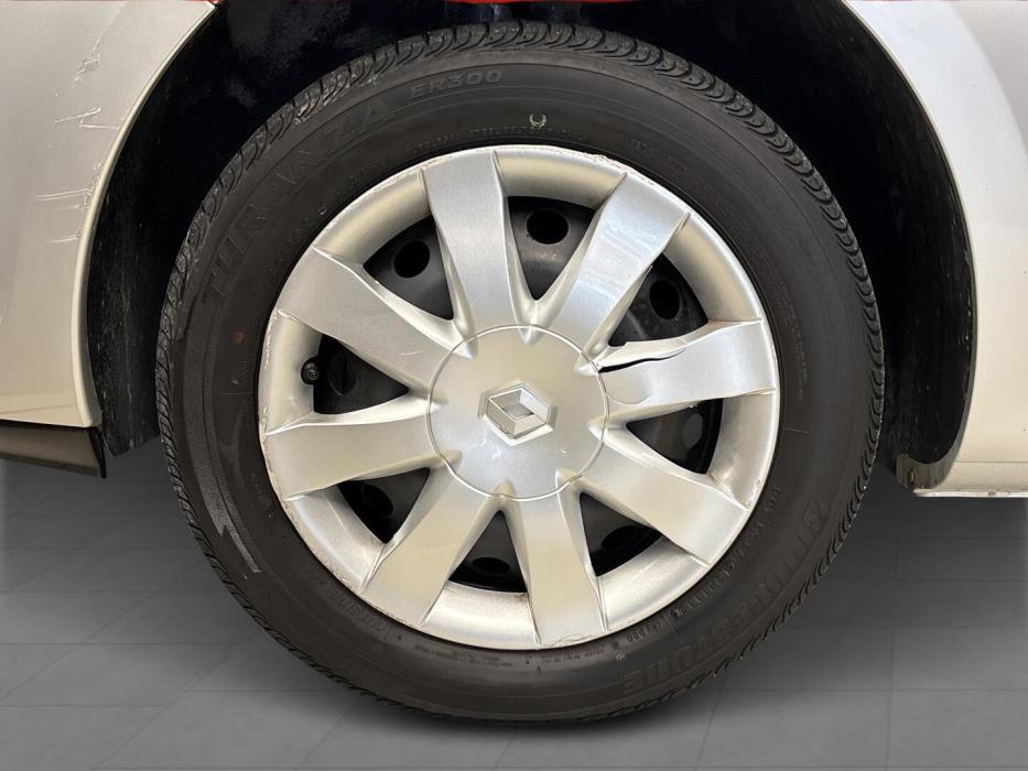 RENAULT Clio 2012