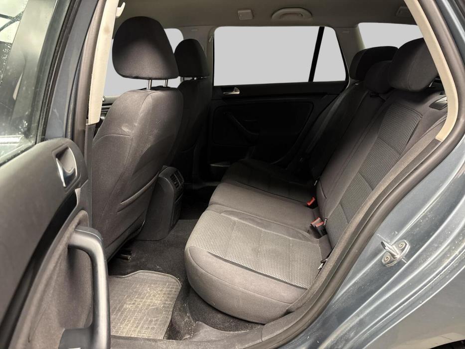 VOLKSWAGEN Golf 2010