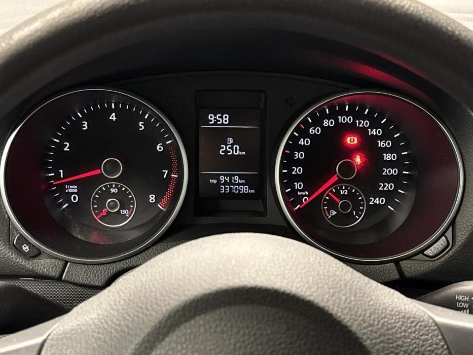VOLKSWAGEN Golf 2010