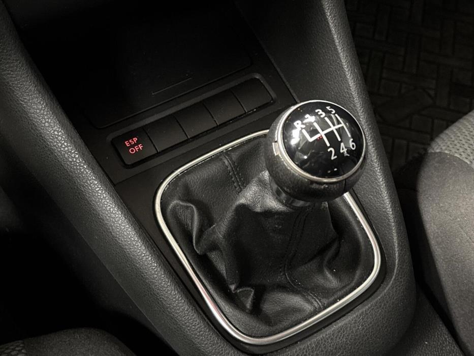 VOLKSWAGEN Golf 2010