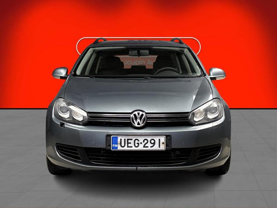 VOLKSWAGEN Golf 2010