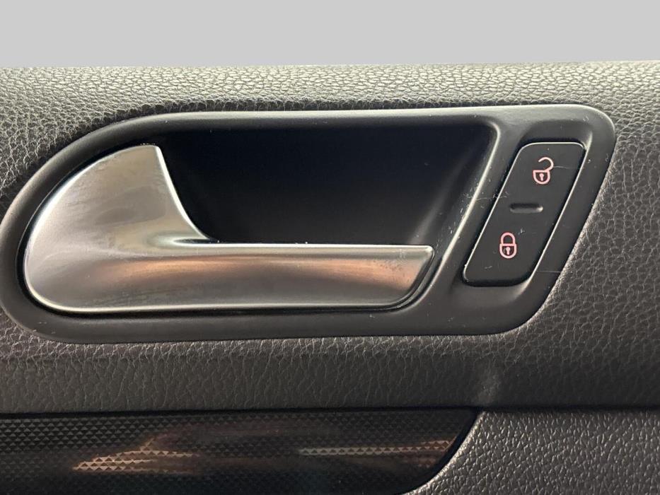 VOLKSWAGEN Golf 2010