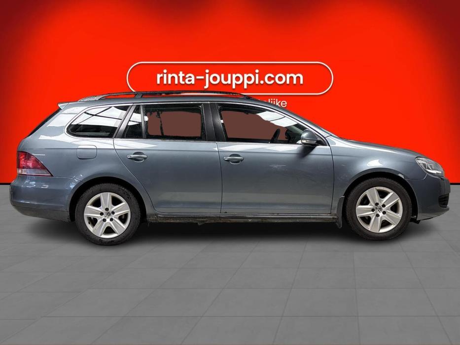 VOLKSWAGEN Golf 2010