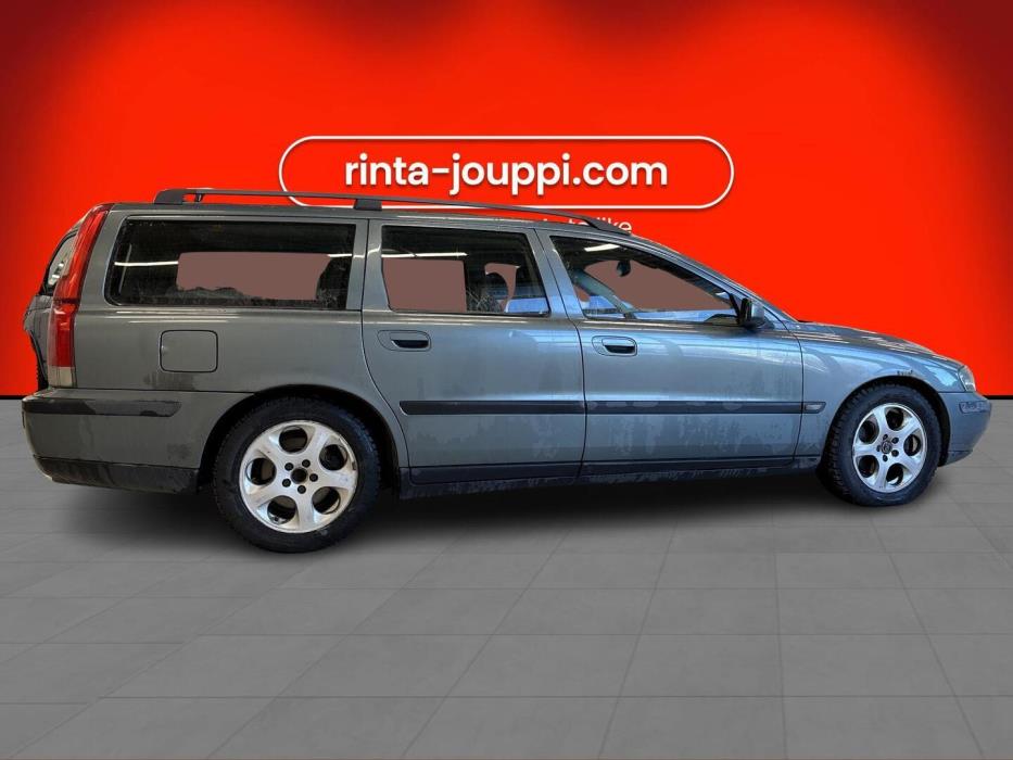 VOLVO V70 2004