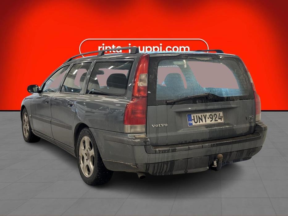 VOLVO V70 2004