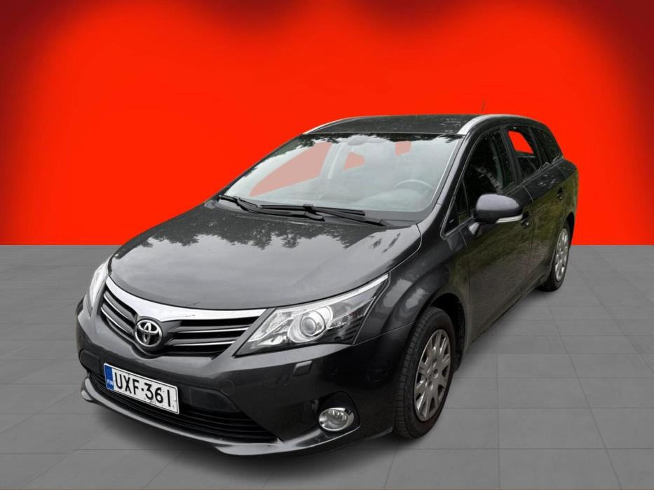TOYOTA Avensis 2013